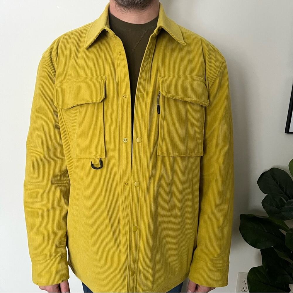 Bass Outdoor Corduroy Quilted Jacket Mens Large Button Front Cargo Pocket Coat